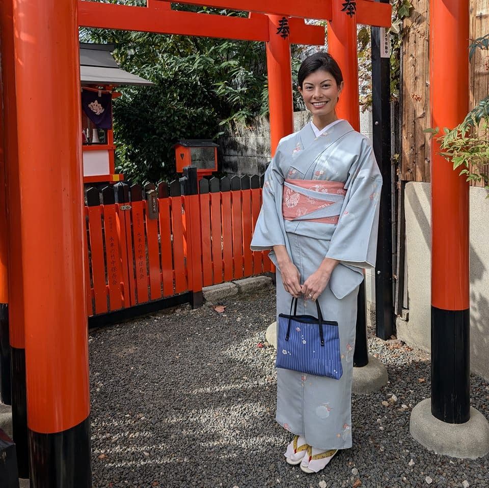 Wear a kimono in Japan